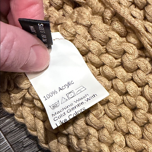 Handmade blonde Crochet Halter Top - Picture 3 of 5